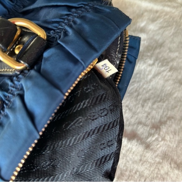 Prada Tessuto Nylon and Leather Gaufré Satchel. A truly timeless piece. - Picture 8 of 16